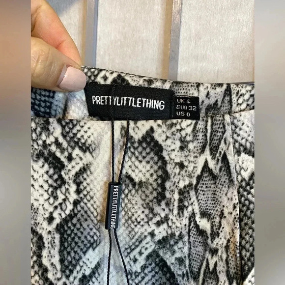 NWTs - Pretty Little Thing - Python animal print midi skirt with slit - US0 - Picture 4 of 4